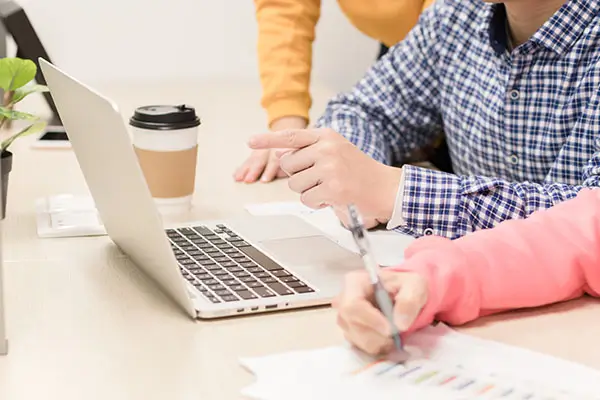 为什么电脑总是定格